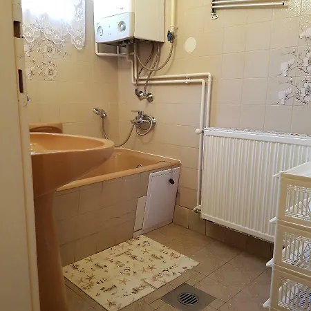 Miki Vendeghaz 2 Apartmán